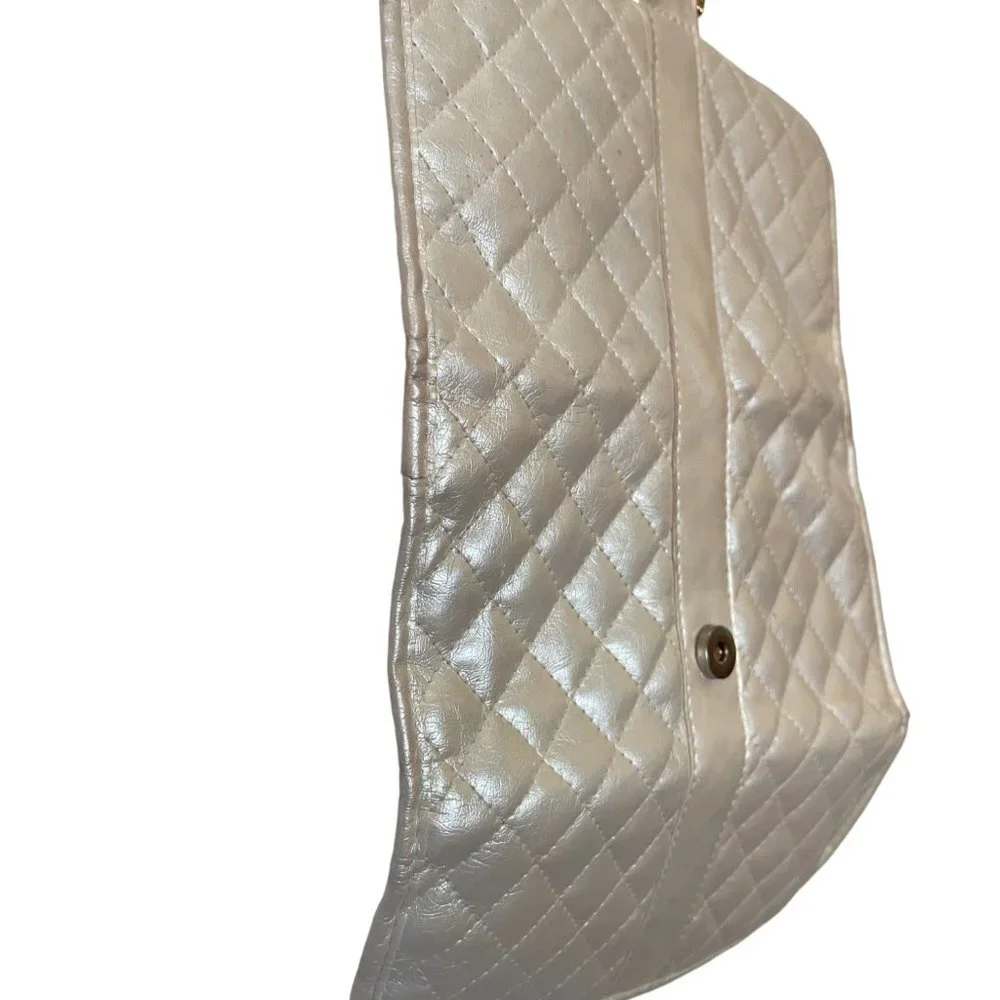 Make-Up Brush Roll Pearlized White Quilted Tri-fold, Holds up to 7 brushes